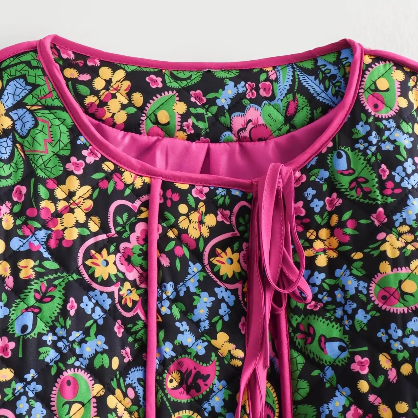 bunt gefütterter Cardigan