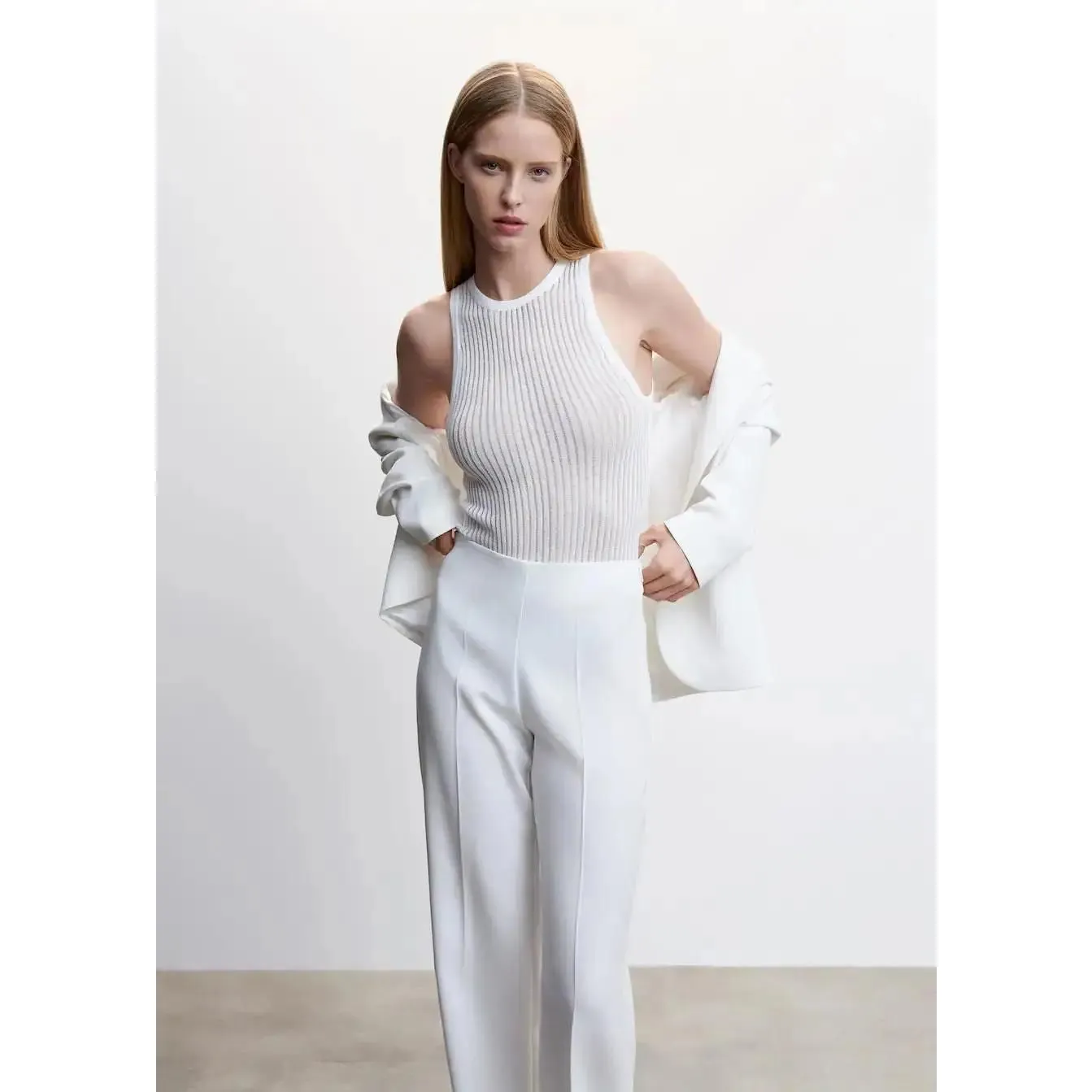 Elegant White Wool Blend Sleeveless Tank Top