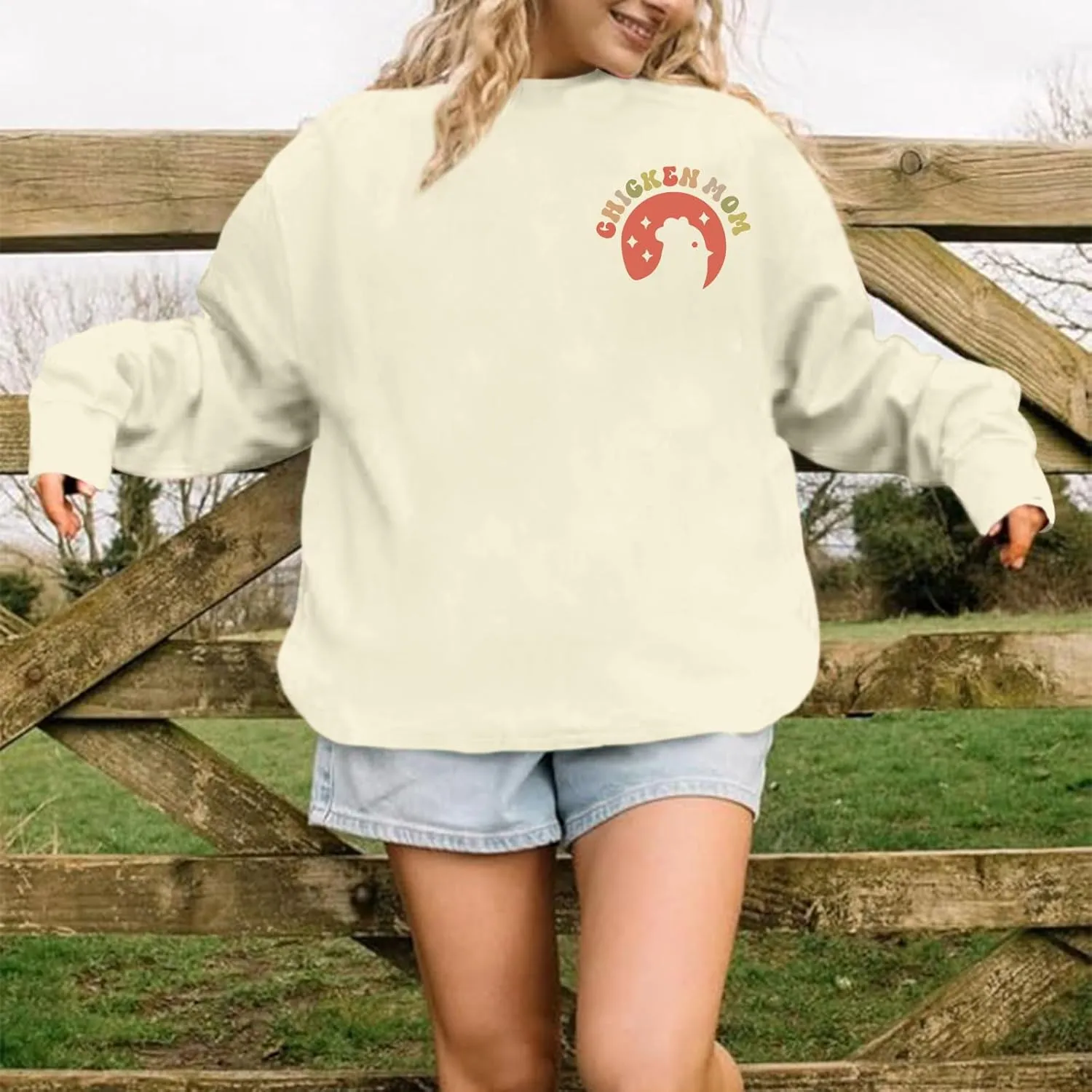 Oversized Chicken Sweatshirts for Women In My Chicken Mom Era Sweatshirt Cute Animal Graphic Mama Farm Country Hoodies