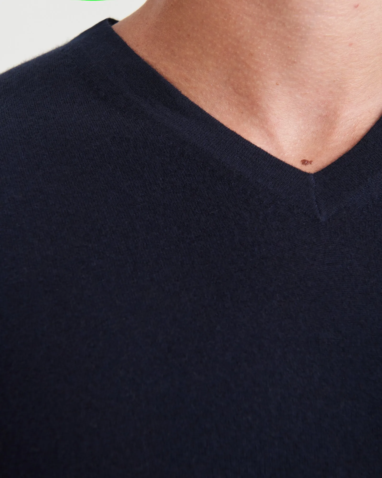 Super Fine Cashmere Long Sleeve V-Neck