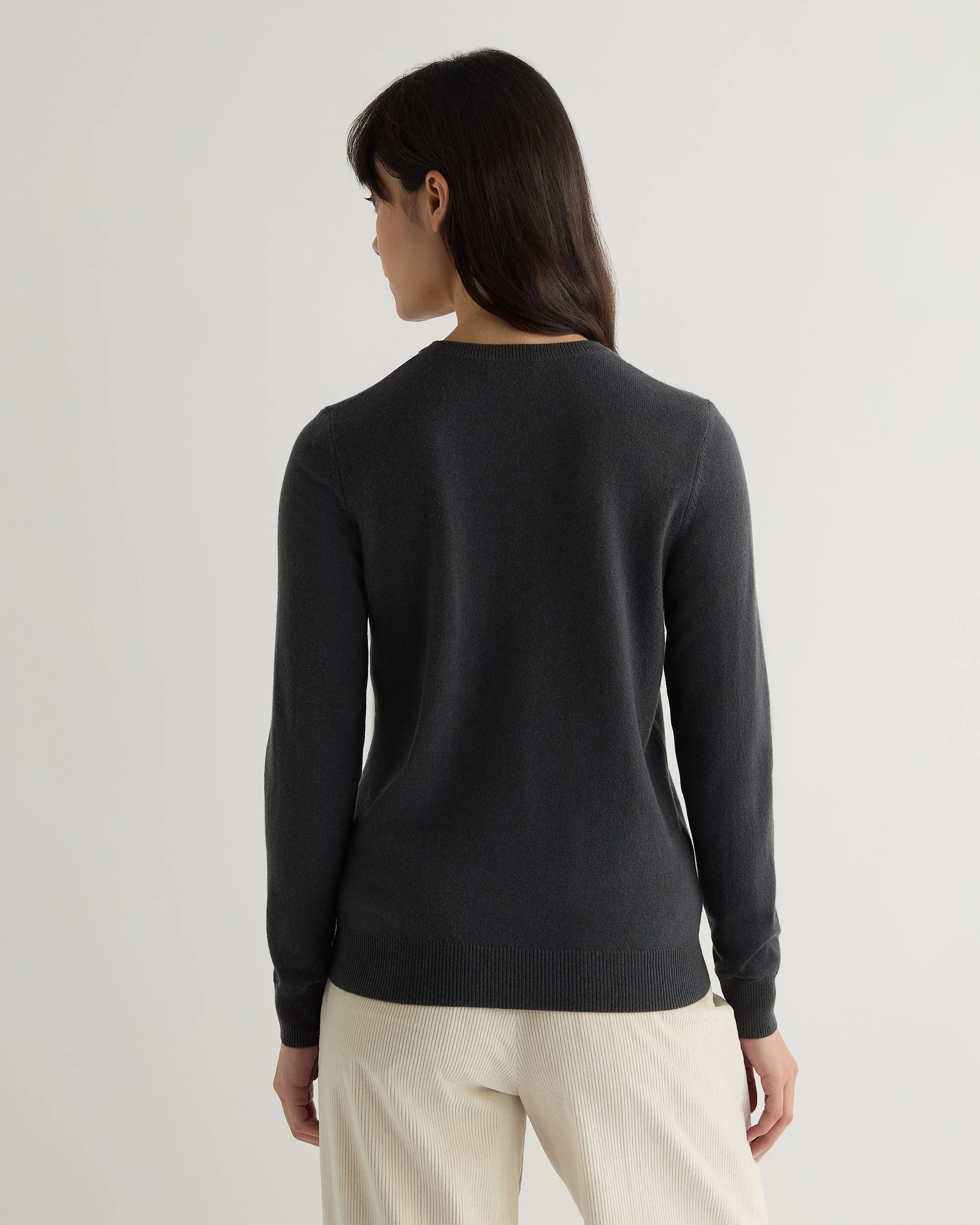 Women's Evie Classic Round Neck Cashmere Jumper Anthracite Grey